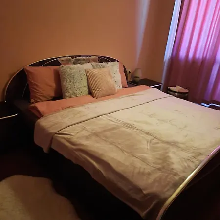 Eleny Appartement *